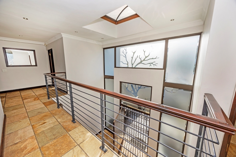 4 Bedroom Property for Sale in Van Riebeeckshof Western Cape